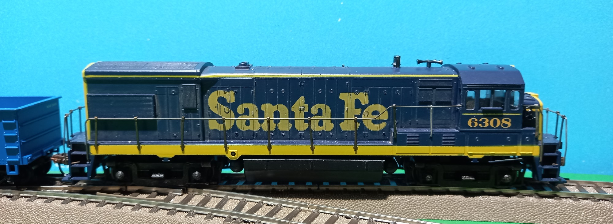 OLD SANTA FE DIESEL.jpg