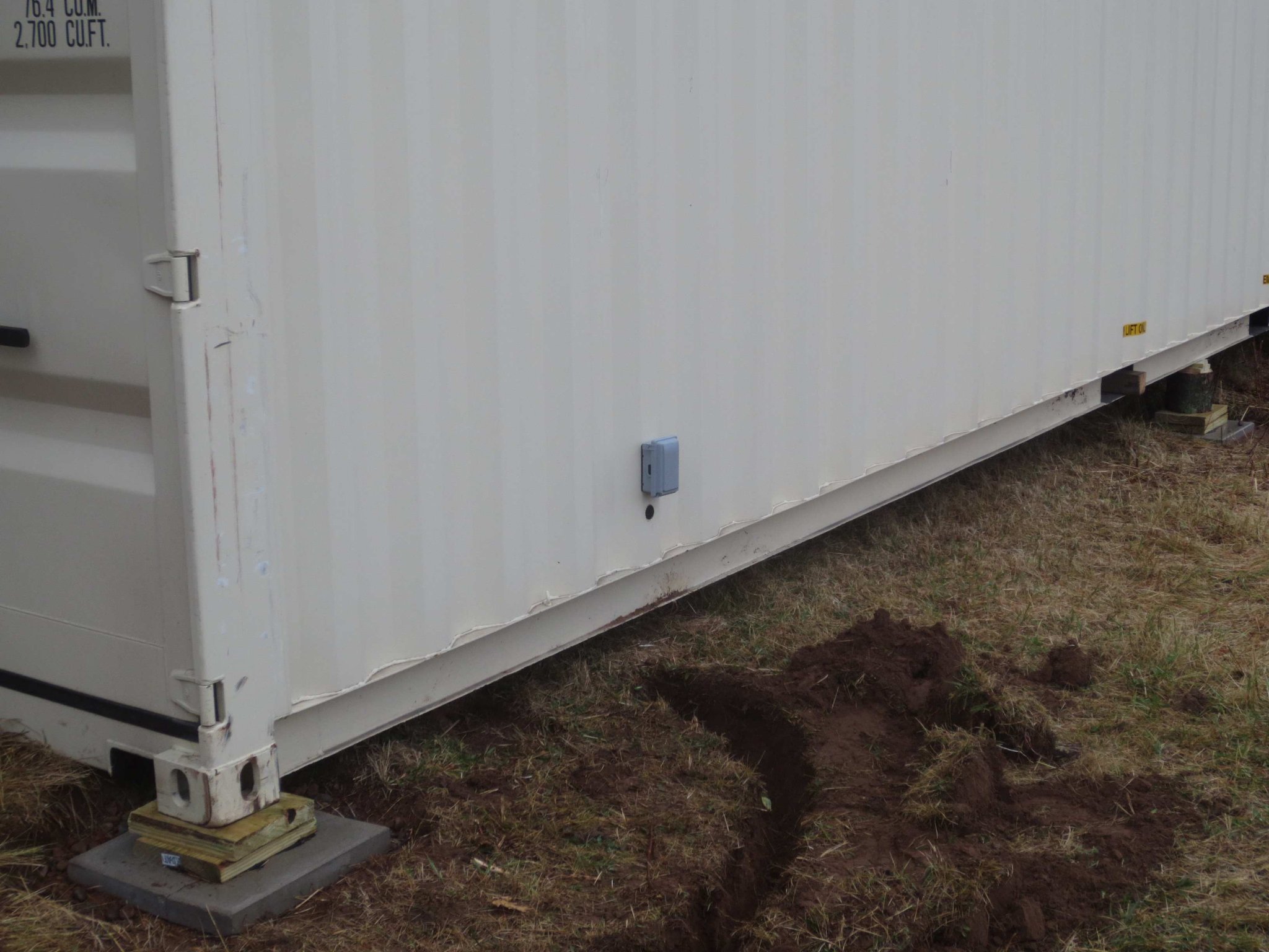 outside receptacle.JPG
