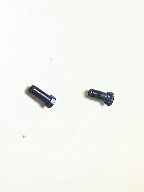 PLASTIC PINS.jpeg