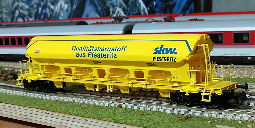 railcar1005.jpg
