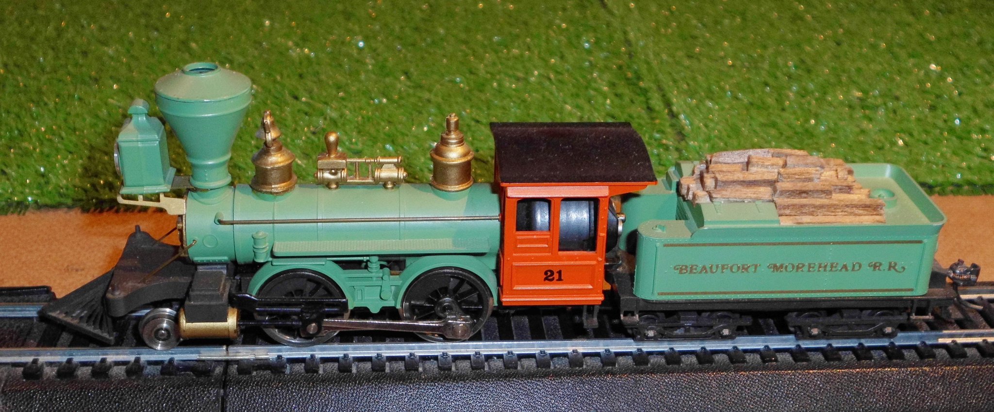 Rivarossi Beaufort Morehead engine 21 (My model) (1).JPG