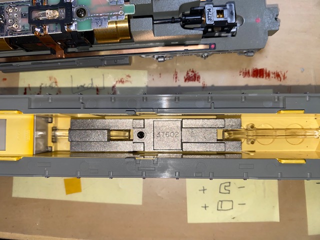 SD40-2 WEIGHT.jpg