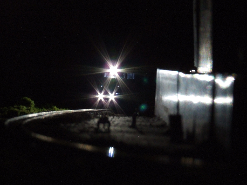 SD80MAC at Night