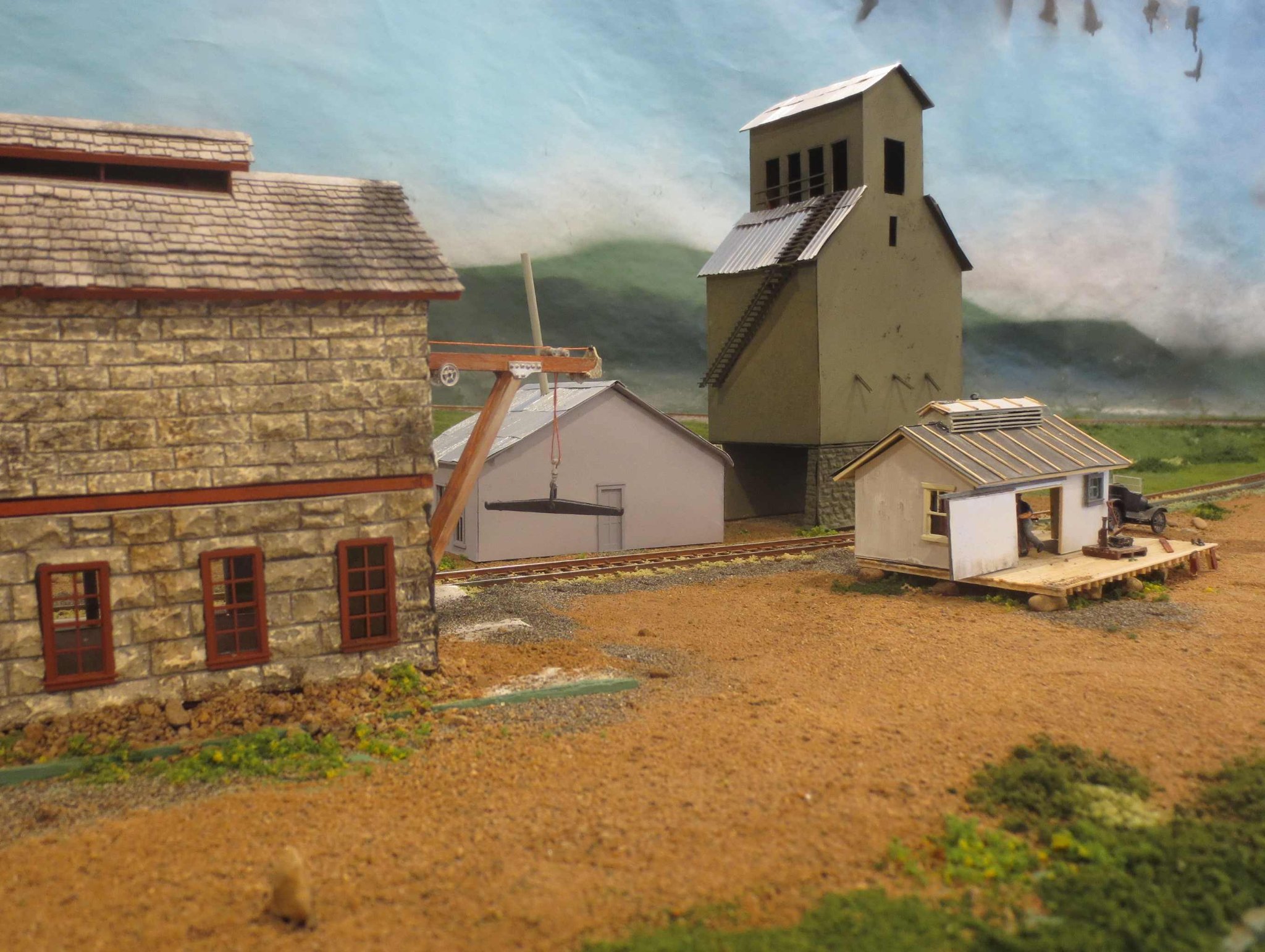 tool shed scene 6.JPG