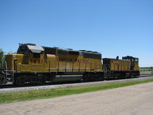 2497520425_87386c0585.jpg
