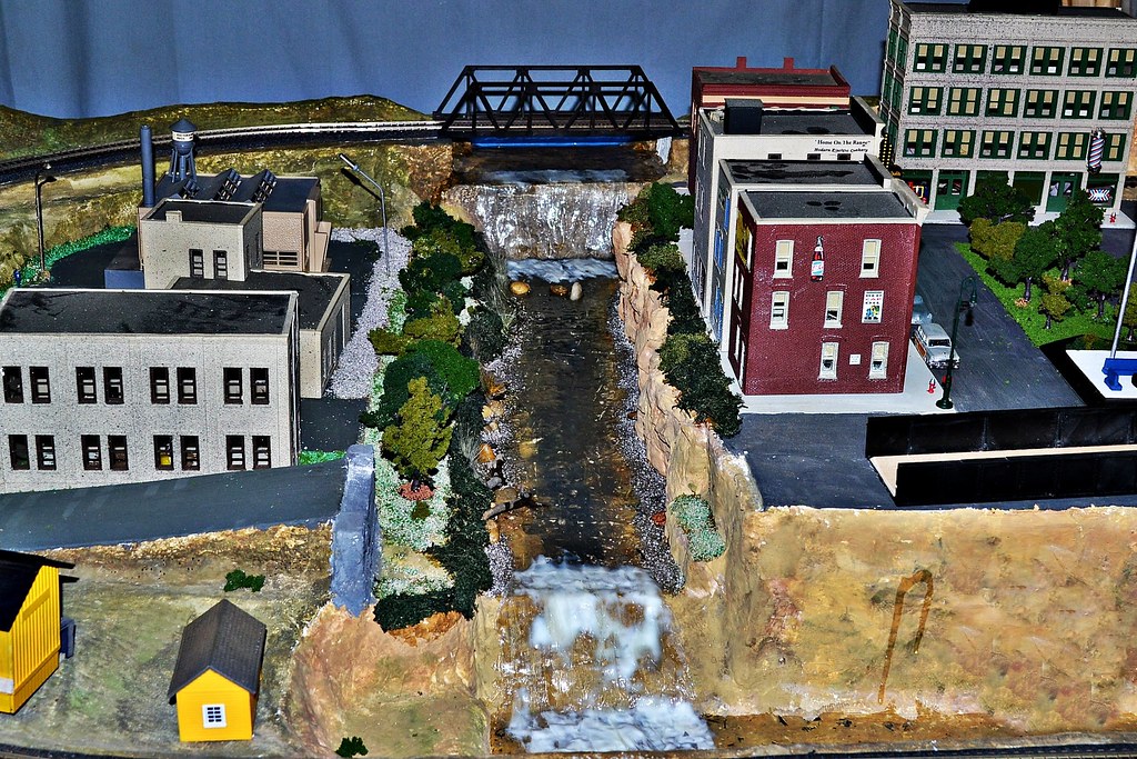 30050017675_21701698d1_b.jpg