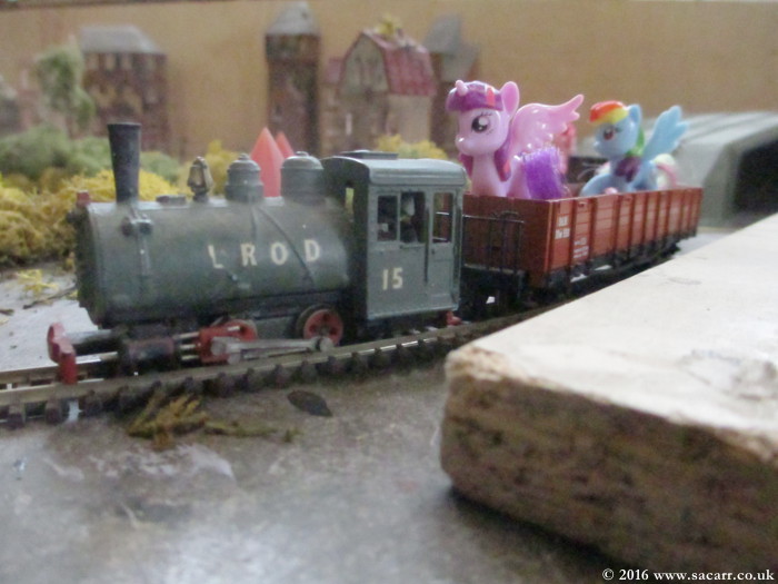 mlp002.jpg