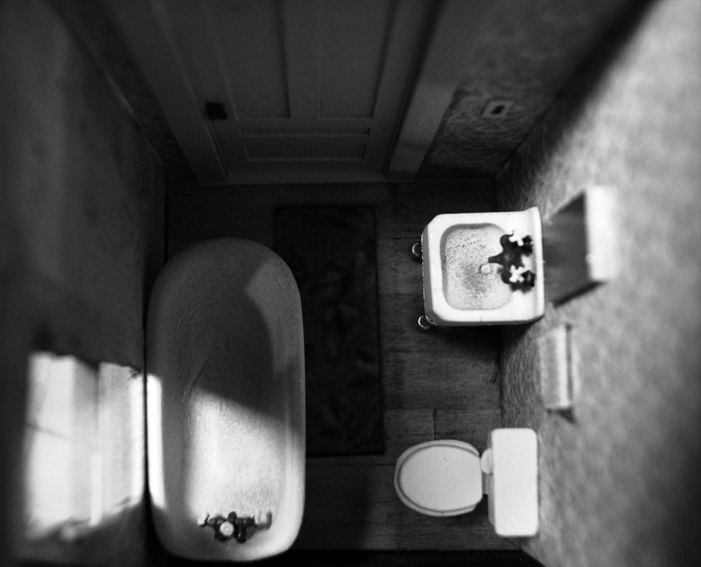 bathroom03.jpg