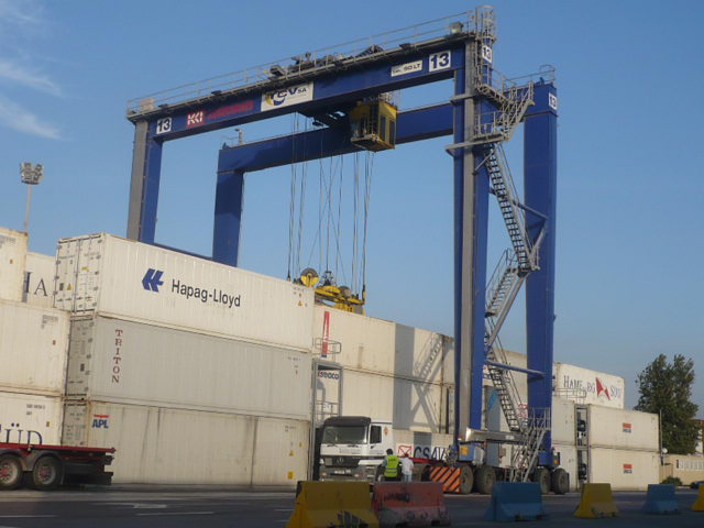RTGs-Cranes.jpg