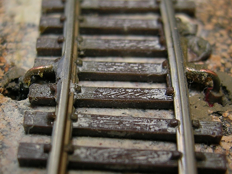 loosing track power and feeders