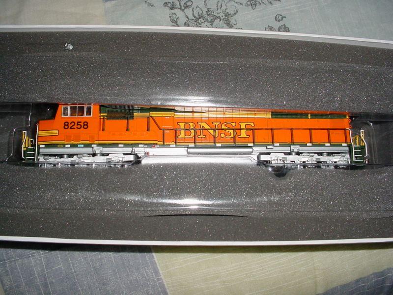 bnsf8258_1.jpg
