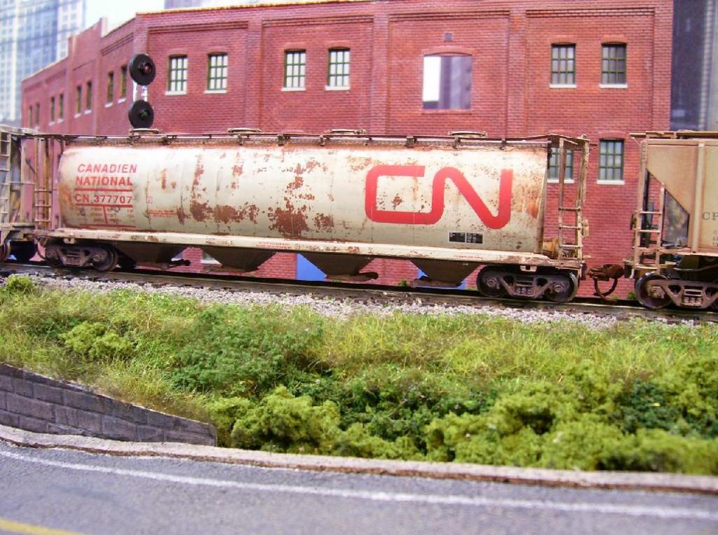 train-1-74e8ef.jpg