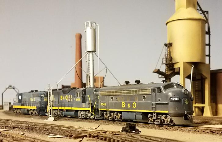 F7_4546_headlight_off.jpg