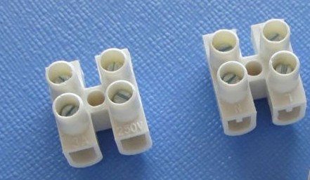 China 3A 2 Way Screw Terminal Block Connector - China 2 Way Terminal  Connector, 2 Way Terminal Block