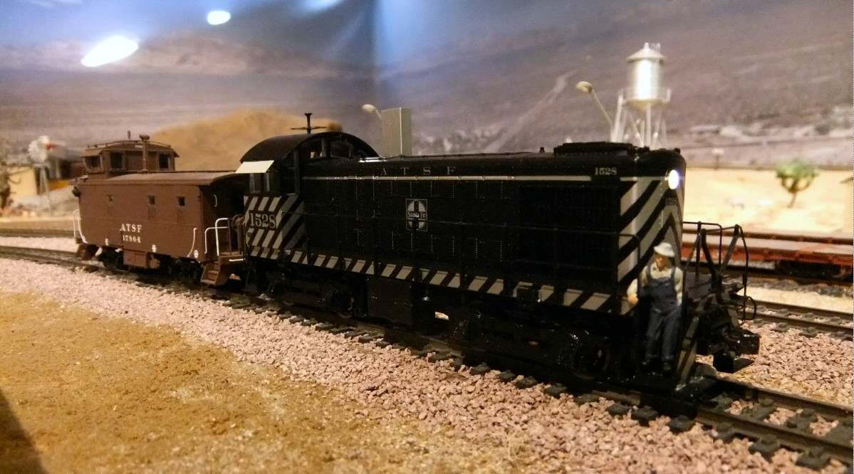 santa_fe_alco_s4_by_southwestchief-d5l37id.jpg
