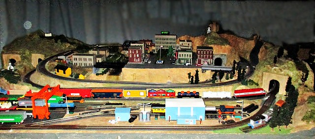29710014090_81032d6fd5_z.jpg